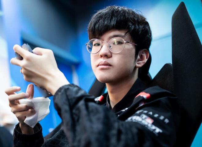 LGD官方公告：中单 haichao ；正式转会至LNG俱乐部，从现在开始